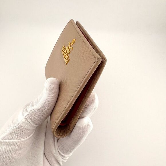 PRADA
Women's Saffiano Bi-Fold Leather Wallet in Cream - comes with box & COA - Picture 5 of 17